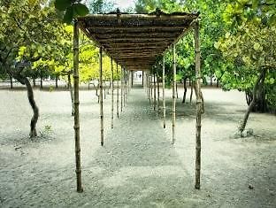 Crystal Beach Resort San Narciso Ngoại thất bức ảnh