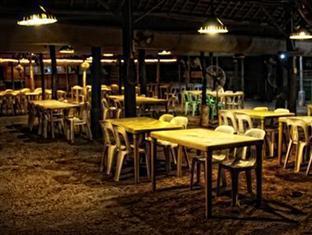 Crystal Beach Resort San Narciso Ngoại thất bức ảnh